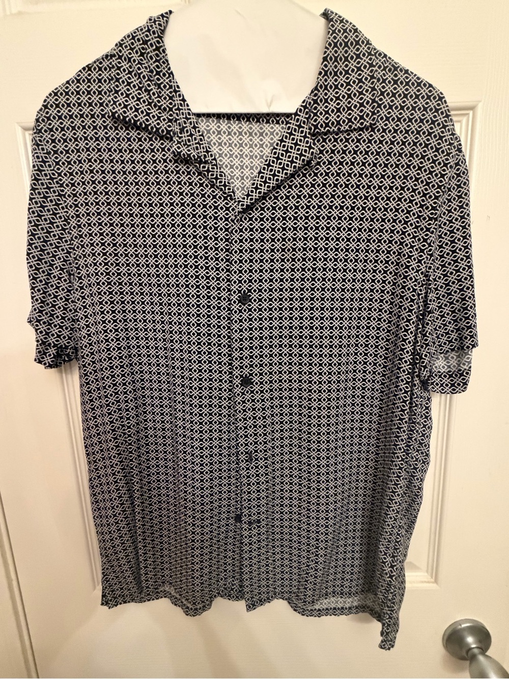 Men's Express Black and White Geometric Short-Sleeve Button-Up Shirt